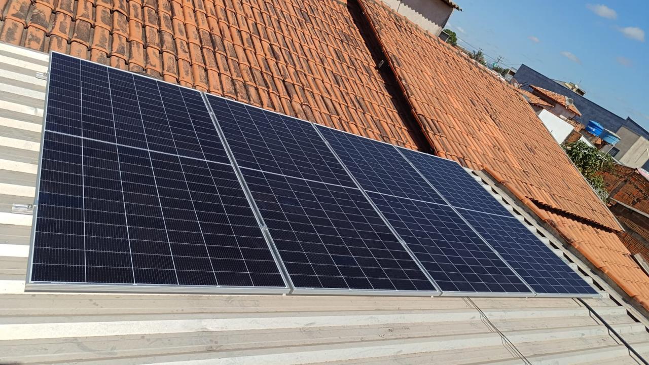 Instalação solar industrial — Goiás